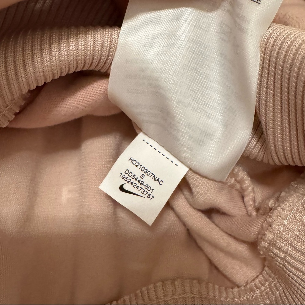 Nike Air Women's Velour Pink Bomber Jacket - Picture 8 of 8